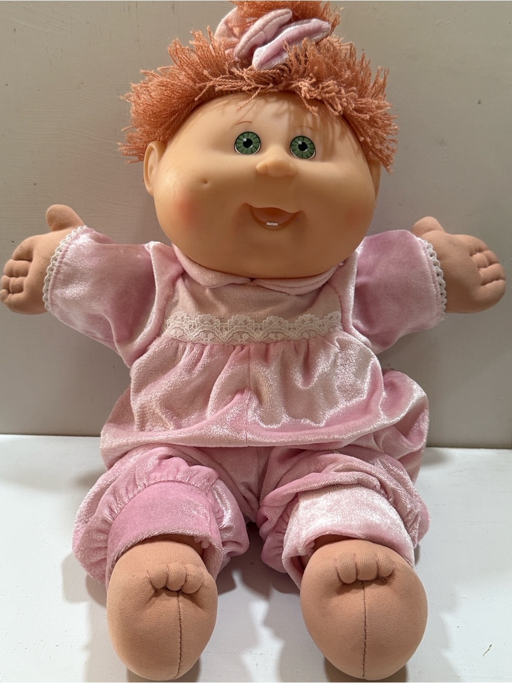2004 Cabbage Patch Kids Play Along Teeth Pink Baby Doll with Soft Velvet Outfit